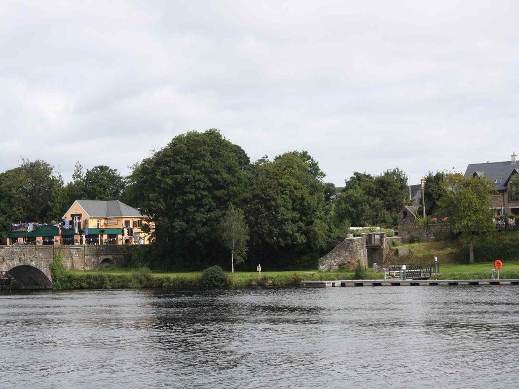 Shannon Breeze B&B Killaloe Dış mekan fotoğraf